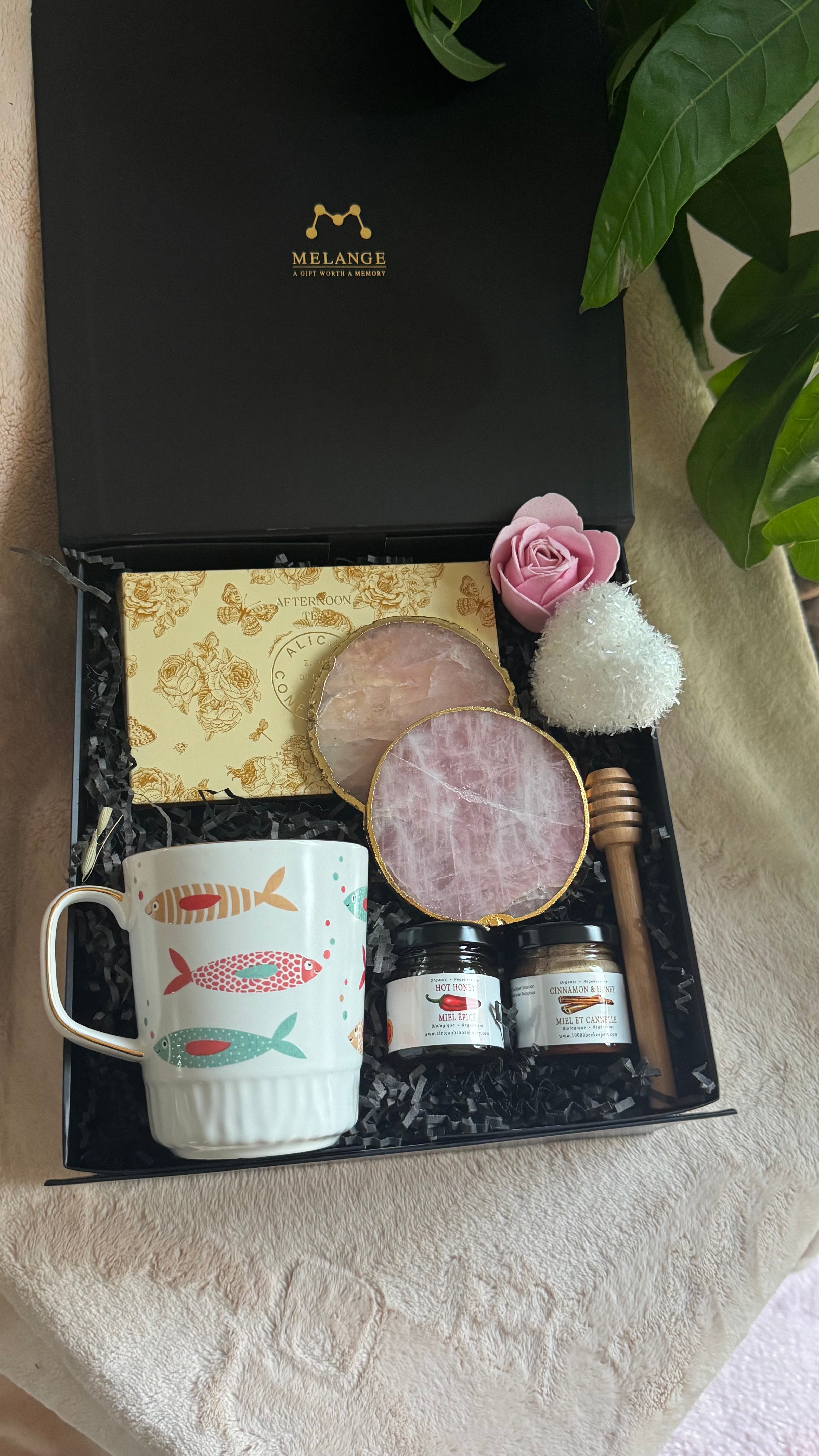 Pink Sip Galentine Box