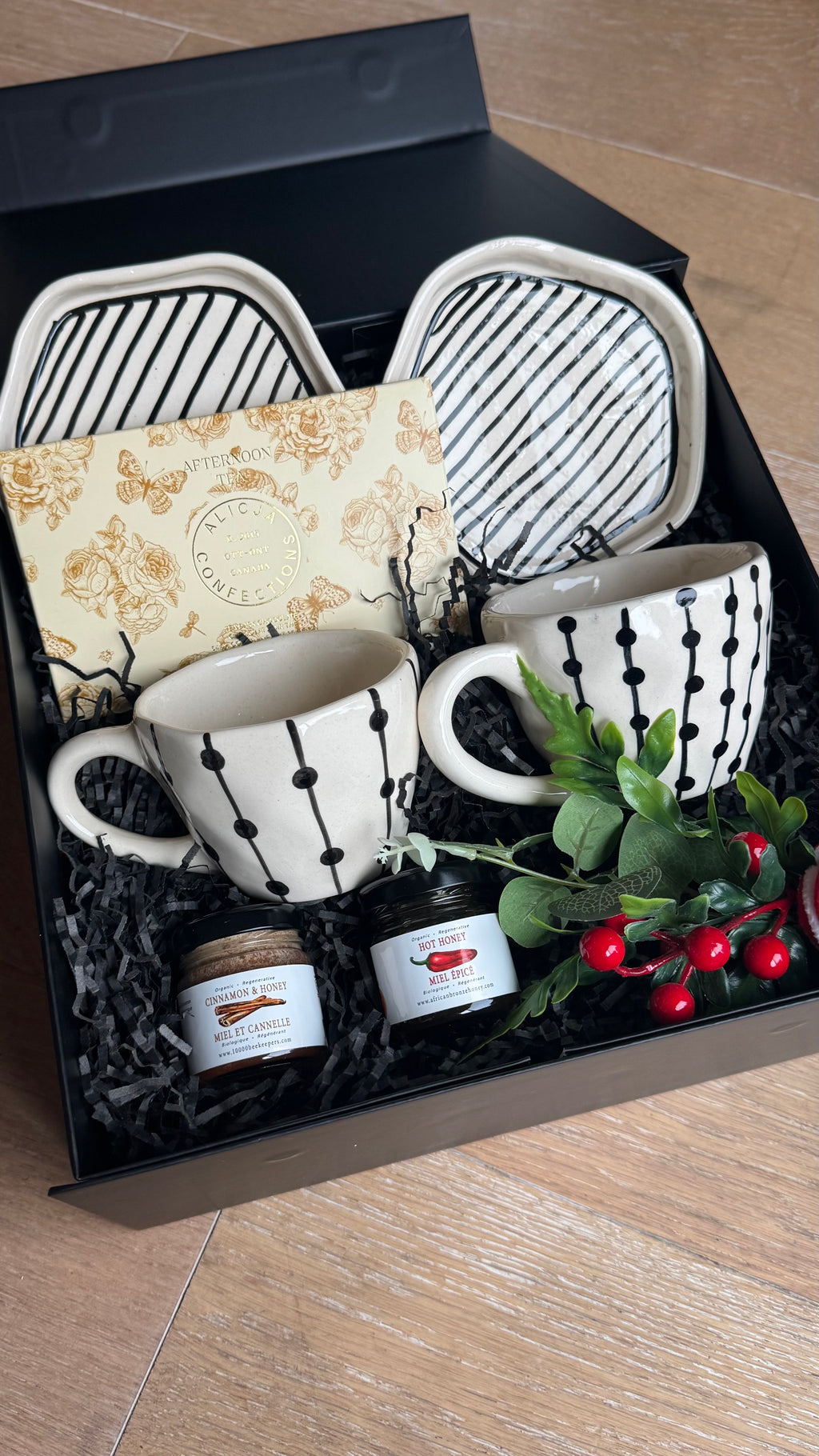 The Warm Sip Box